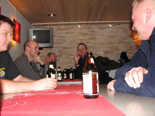 Saunalla päivän anti purettiin pienempiin osiin nielemisen helpottamiseksi.